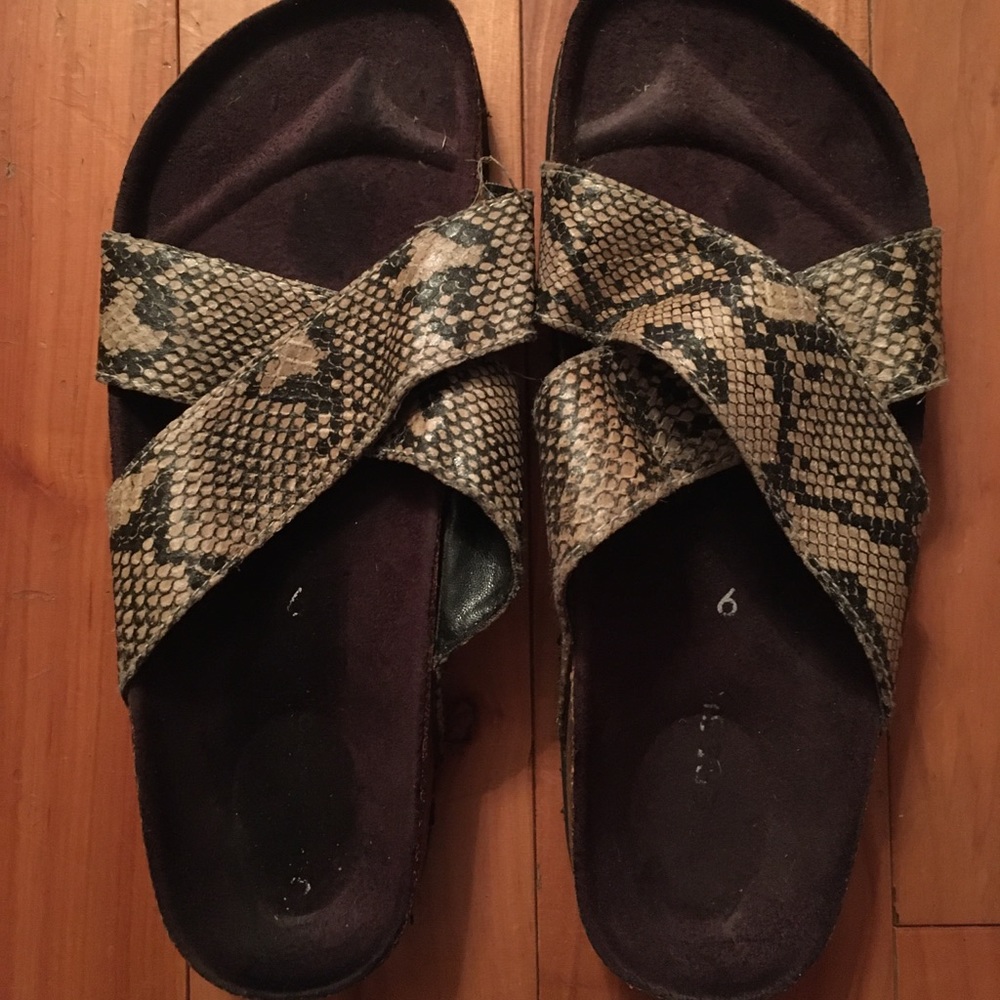 Sandals - Picture 2 of 2